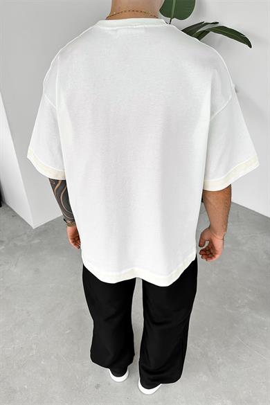 Beyaz Etnik Desenli Oversize Tişört