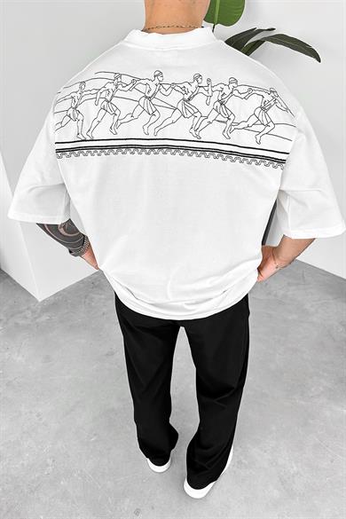 Beyaz Etnik Nakışlı Oversize Tişört