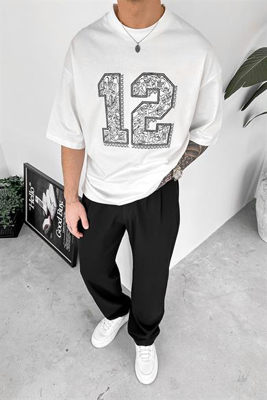 Beyaz Etnik Nakışlı Oversize Tişört