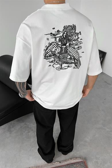 Beyaz Etnik Nakışlı Oversize Tişört