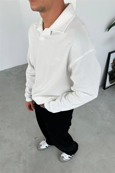 Beyaz Local Nakış Oversize Polo Yaka Sweatshirt