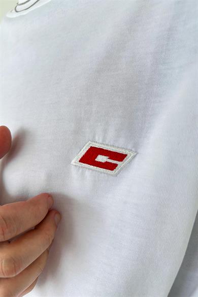 Beyaz Nakış Detay Oversize Tişört