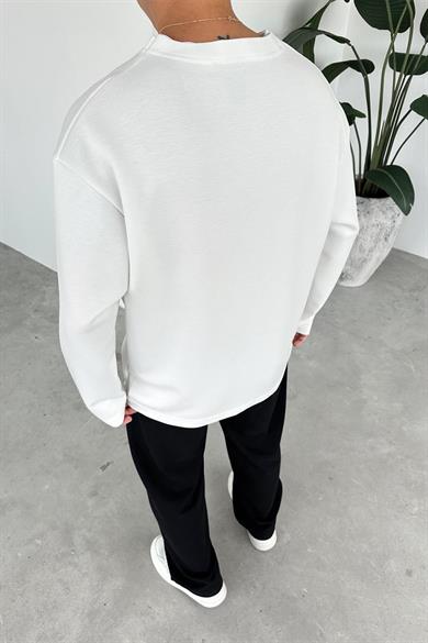 Beyaz Premium Basic Uzun Kollu Relaxed Tişört