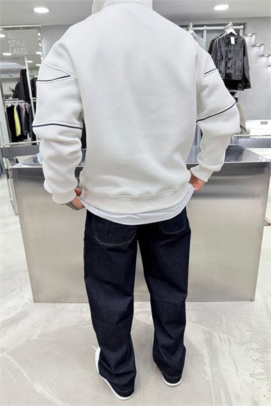 Beyaz Şerit Detaylı Yarım Fermuarlı Oversize Sweatshirt