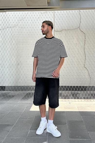 Beyaz Siyah Şeritli 17 PM Oversize Tişört