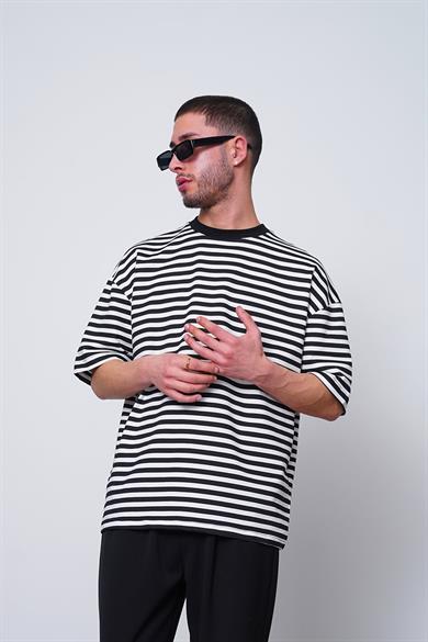 Beyaz Siyah Şeritli 17 PM Oversize Tişört