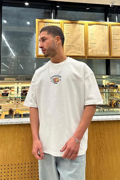 Beyaz Stockholm Nakış Detay PM Oversize Tişört