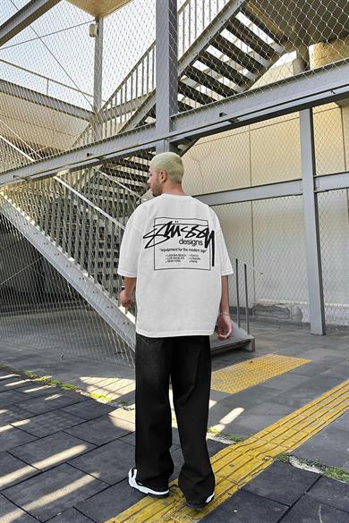 Beyaz Stüss Designs OUTPLENTY PREMİUM Oversize Tişört