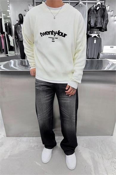 Ekru Twenty Four Baskılı Boxy Fit Kazak