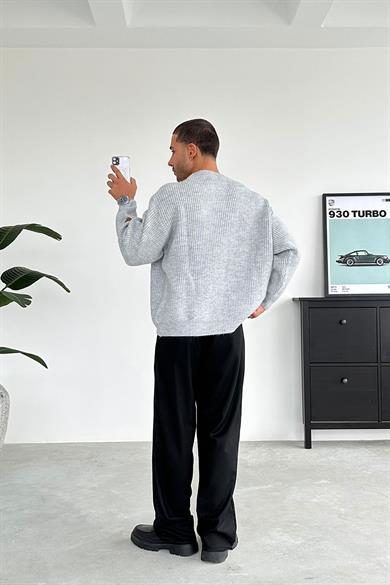 Gri Bisiklet Yaka Oversize Triko Kazak
