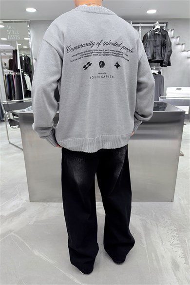 Gri South Baskılı Oversize Kazak