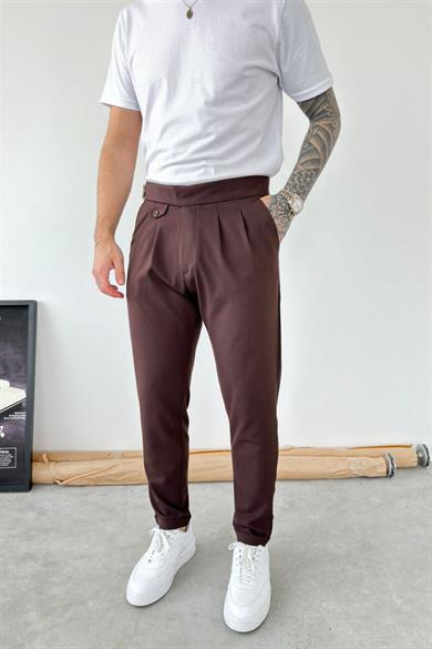 Kahverengi Kemer Detaylı Regular Fit Kumaş Pantolon