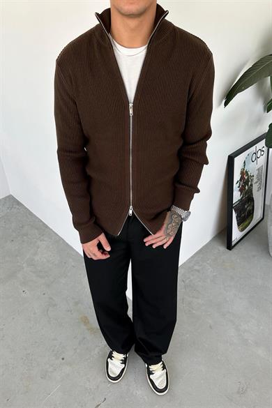 Kahverengi Tam Fermuarlı Basic Örgü Triko Kazak
