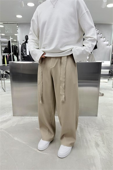 Krem Beli Kuşaklı Fitilli Süper Baggy Pantolon