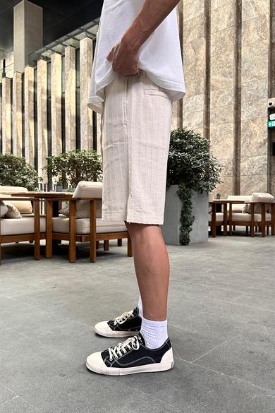 Krem Çizgi Doku Detaylı 10 Keten GO Relaxed Fit Şort