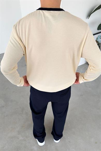 Krem Old Money 90s İnce Fitilli Oversize Uzun Kollu Tişört