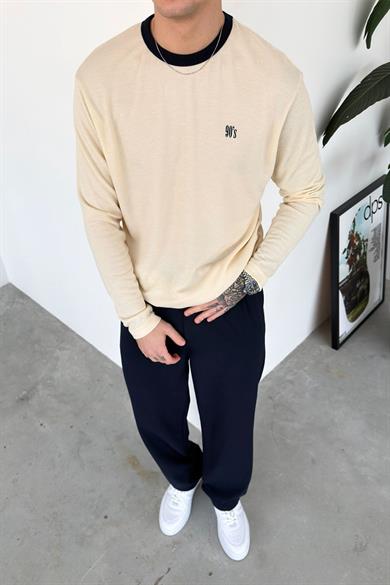 Krem Old Money 90s İnce Fitilli Oversize Uzun Kollu Tişört