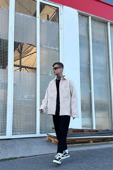 Krem Ön Cep Detay GO Dokulu Kaşe Oversize Gömlek