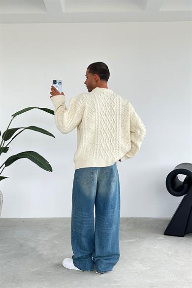 Krem Örgü Desen Oversize Triko Kazak