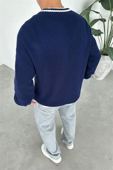 Lacivert V Yaka Çizgili Oversize Triko Kazak