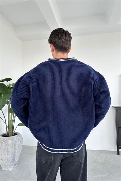 Lacivert V Yaka Triko Oversize Kazak