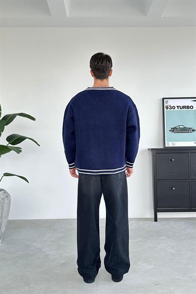 Lacivert V Yaka Triko Oversize Kazak