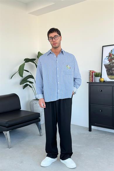 Mavi Çizgili Ön Cep Flower Nakış Detay GO Oversize Gömlek