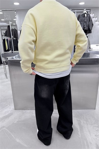 Sarı Nakış Detaylı Yıkamalı Sweatshirt
