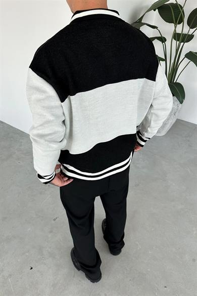 Siyah 1992 Yaka Şerit Detay Sweatshirt