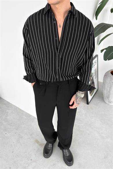 Siyah Çizgili Relaxed Gömlek