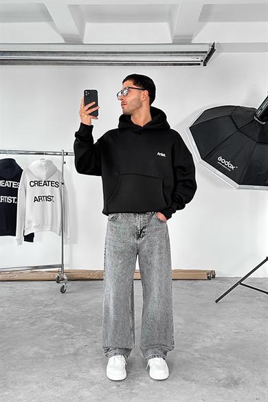 Siyah Creates Artist Oversize Sweatshirt