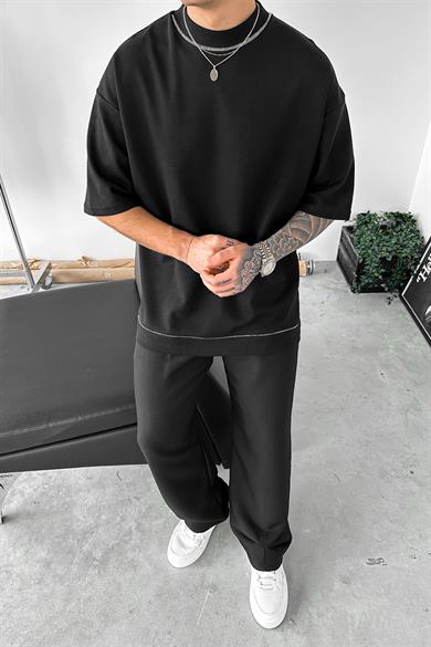 Siyah Dikiş Detaylı Oversize Tişört