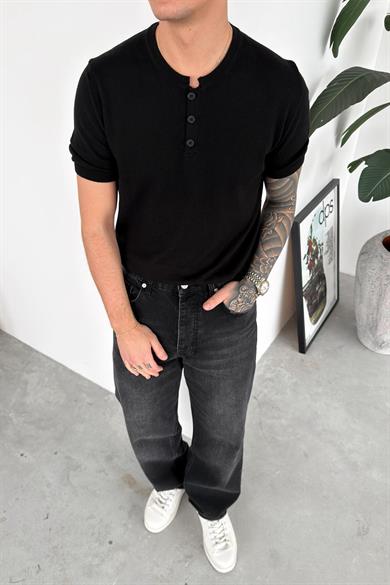 Siyah Düğmeli Yaka Relaxed Triko Tişört