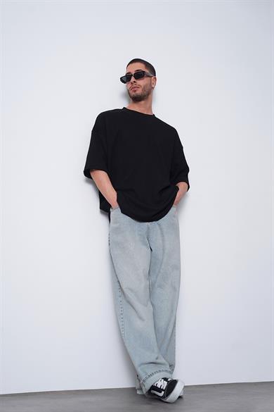 Siyah Fitilli Basic Yırtmaç Detay O7 MH Oversize Tişört