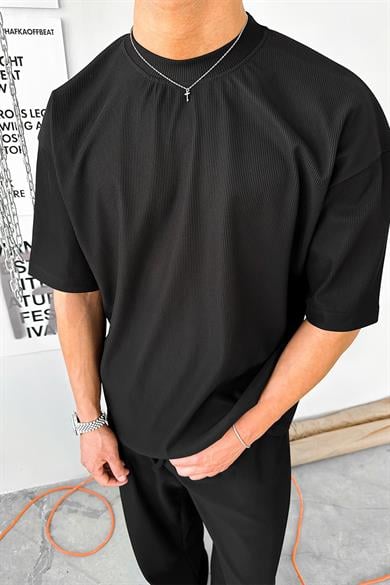 Siyah İnce Fitilli Oversize Tişört