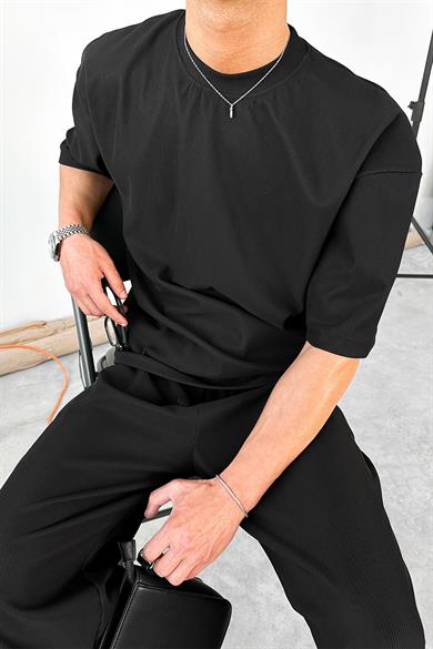 Siyah İnce Fitilli Oversize Tişört