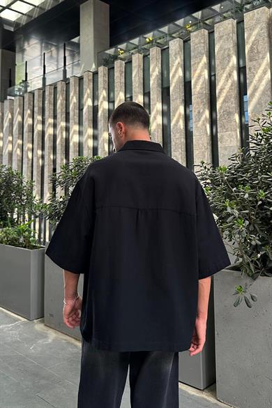 Siyah Keten Ön Cep Nakış Detay S8 BS Oversize Gömlek