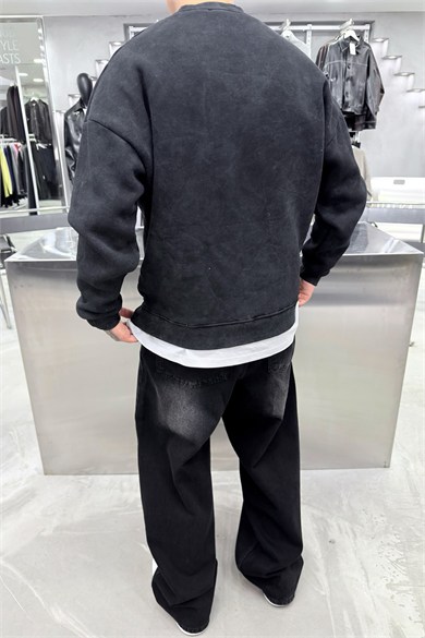 Siyah Nakış Detaylı Yıkamalı Sweatshirt