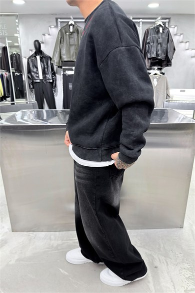Siyah Nakış Detaylı Yıkamalı Sweatshirt