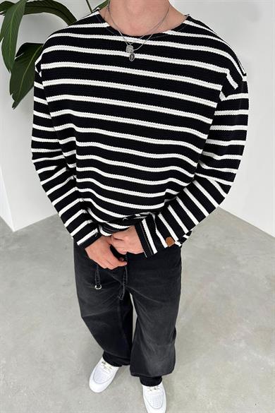 Siyah Örme Çizgi Detaylı Oversize Sweat