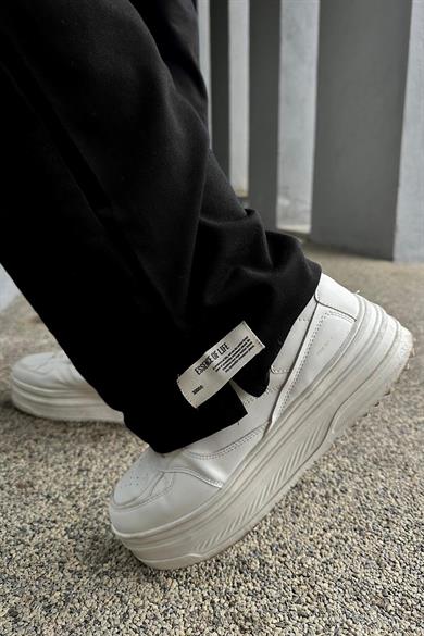 Siyah Paçası Yırtmaçlı Nakış Detaylı EE Baggy Eşofman