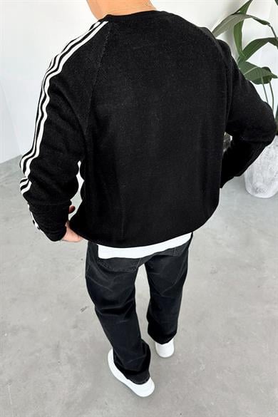 Siyah Şerit Detay Baskılı Oversize Sweat