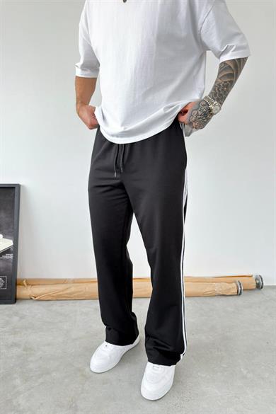 Siyah Şerit Detaylı Baggy Eşofman
