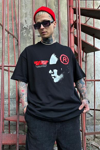 Siyah Siyah ByChaos Red Oversize Tişört