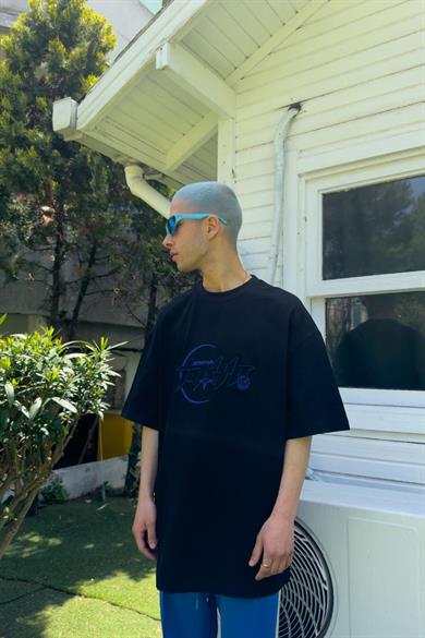 Siyah Siyah Tokyo Nakış Detay ML Premium Oversize Tişört