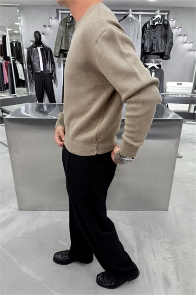 Taba Basic Premium Düğme Detaylı Boxy Fit Kazak