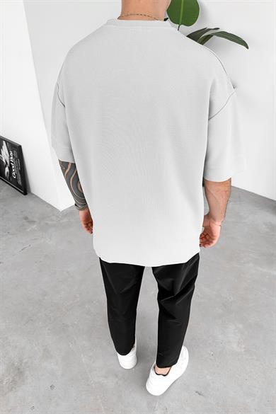 Taş Dokuma Yırtmaç Detay Oversize Tişört