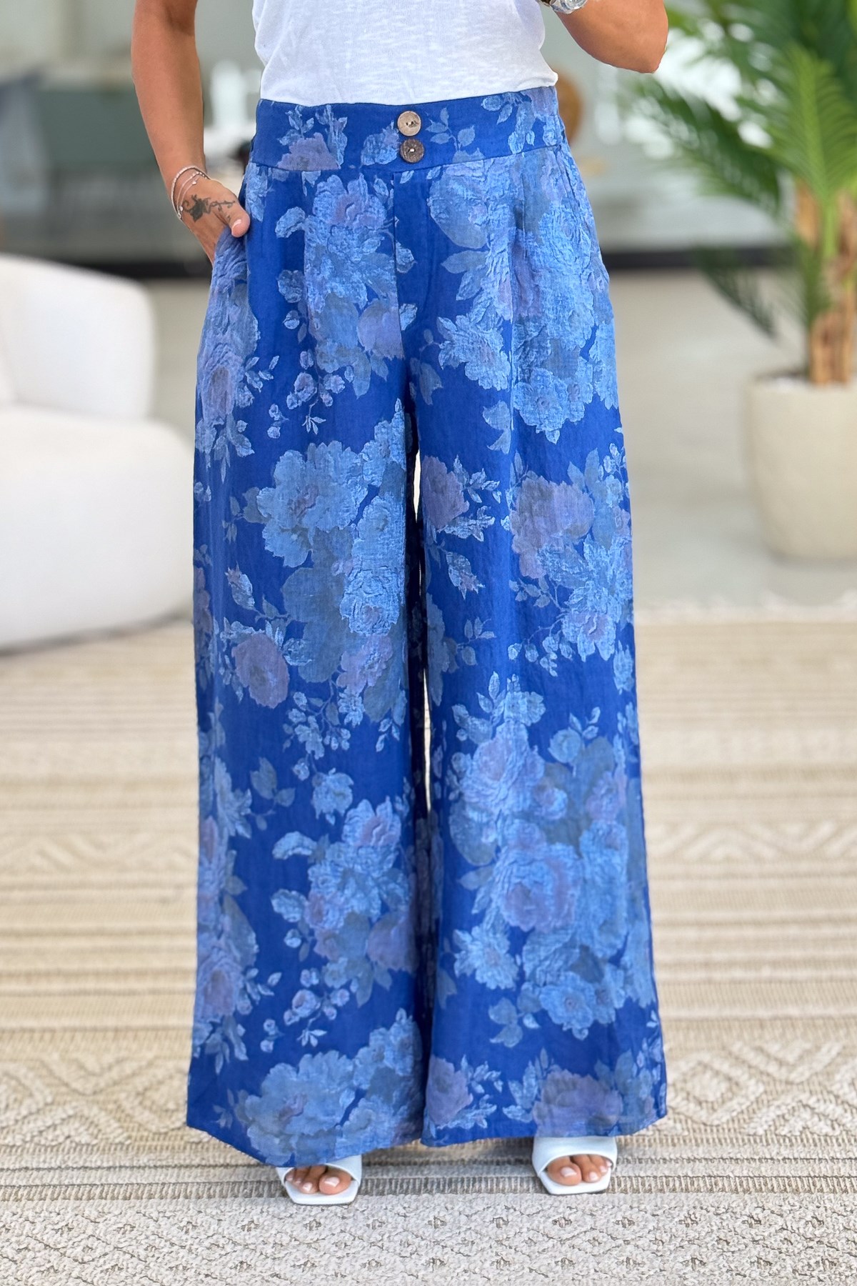 Ahşap Düğmeli Çiçek Desen Beli Lastikli Keten Pantolon Saks Renk