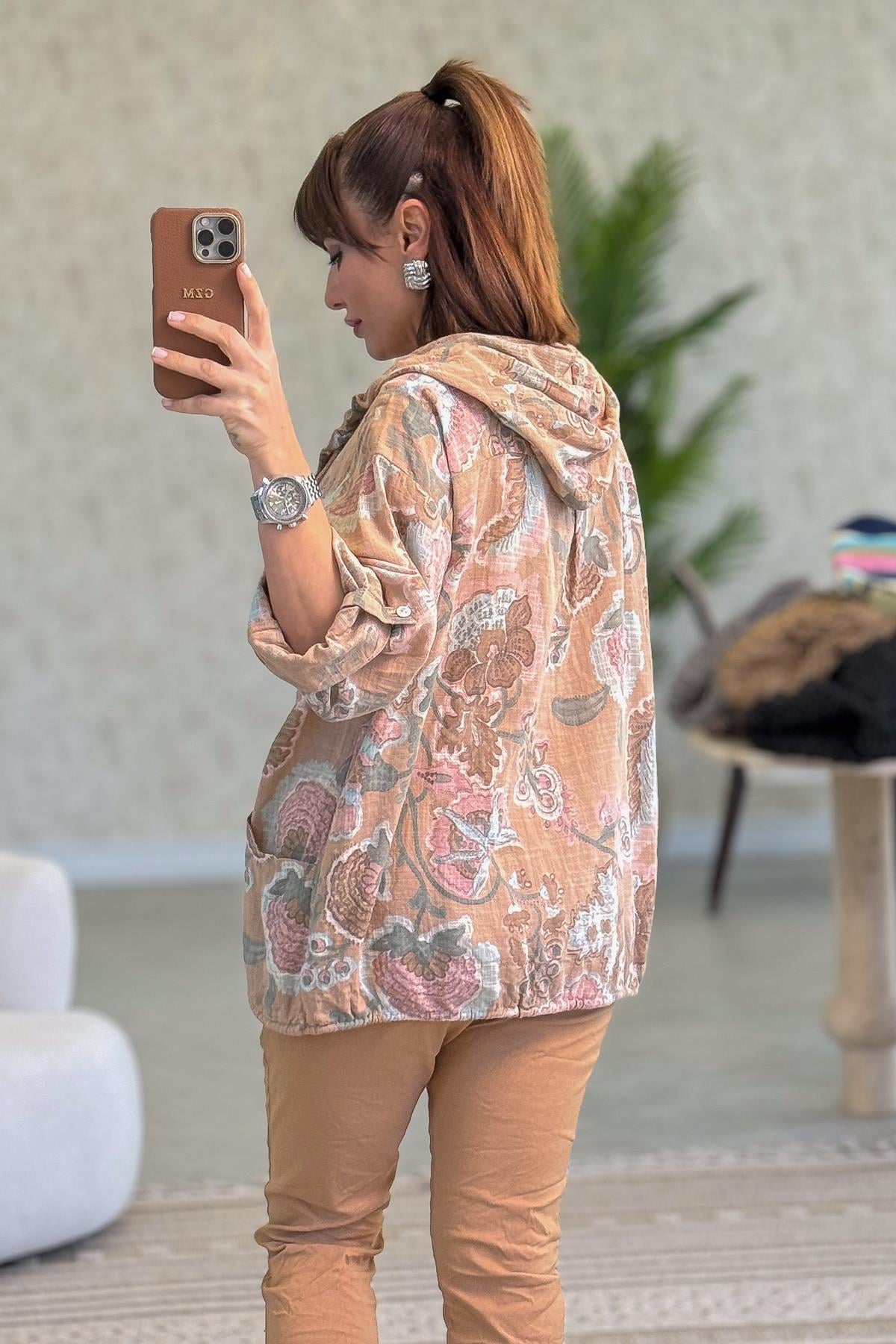 Çiçek Desenli Pamuklu Kapüşonlu Ceket Camel Renk
