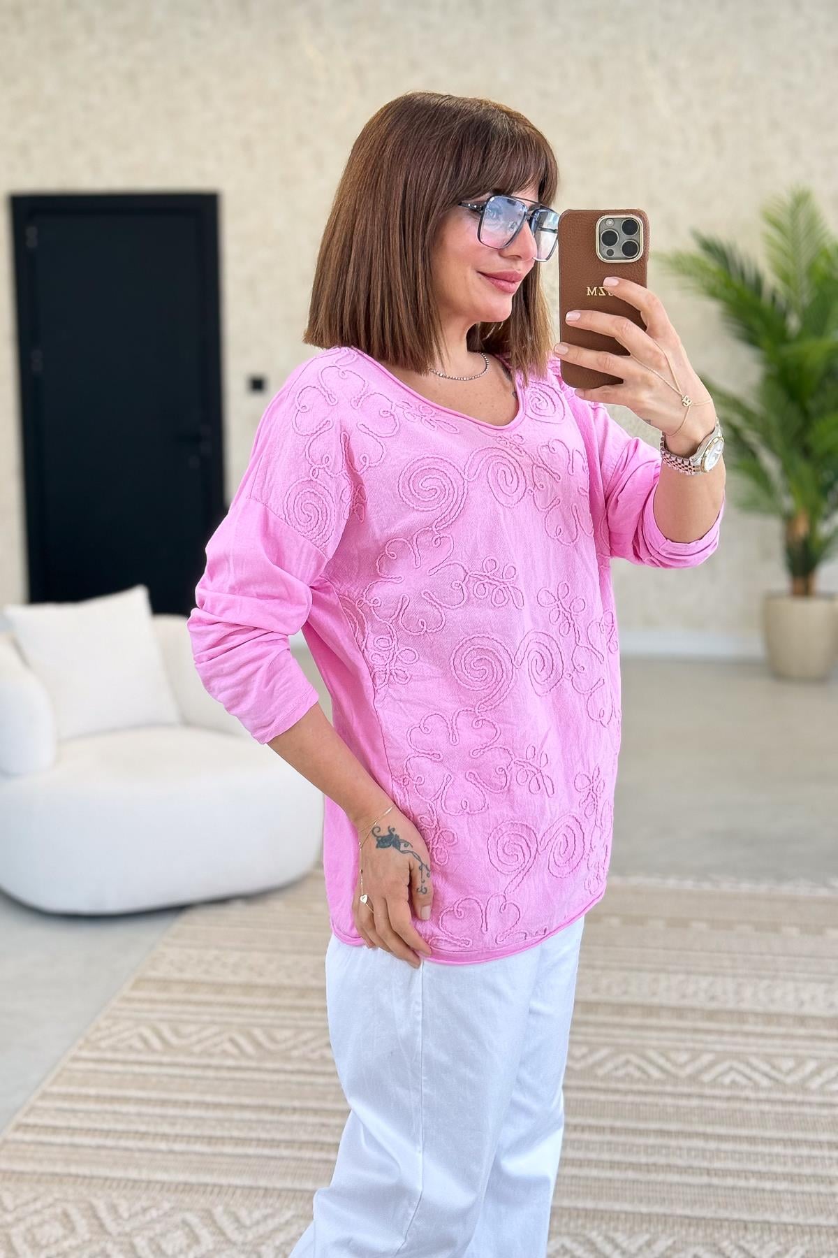 Çiçek Kabartma Detaylı Pamuklu Bluz Pembe Renk